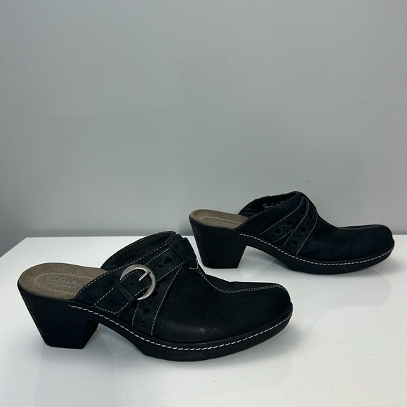 Clarks Bendables Black Leather Clogs Size 9 - Picture 2 of 15